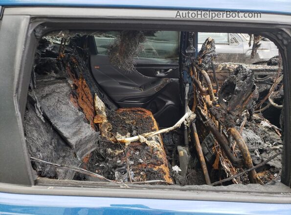JF2SKAMC1NH411219 2022 SUBARU FORESTER Пожар 