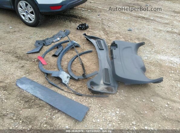 1FMCU9GD0JUC47538 2018 FORD ESCAPE Gray Widok zestawu wskaźników