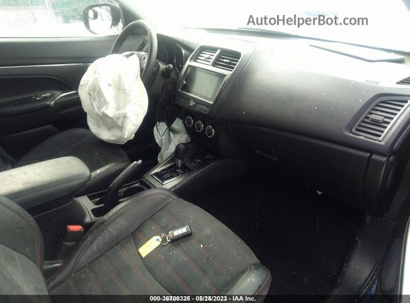 JA4AR3AW0JU018310 2018 MITSUBISHI OUTLANDER SPORT Blue Widok wnętrza z przodu