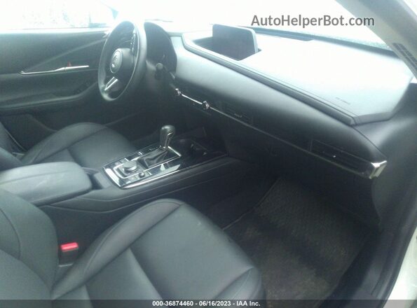 3MVDMBCLXMM262343 2021 MAZDA CX-30 White Widok wnętrza z przodu