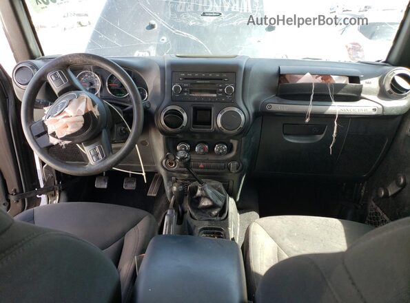 1C4BJWDG3HL594755 2017 JEEP WRANGLER Green წინა პანელის ხედი