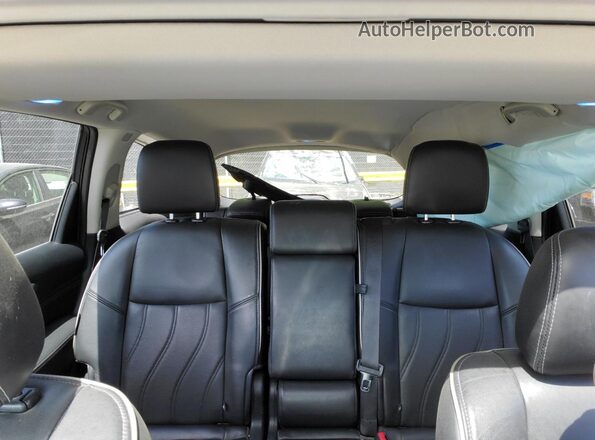 5N1DL0MM8KC504282 2019 INFINITI QX60 White Vista de los asientos traseros