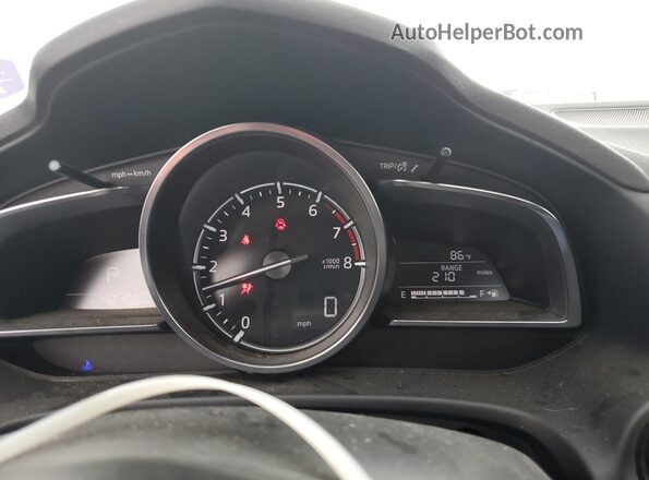 JM1BN1W36H1125916 2017 MAZDA 3 Red Instrument cluster view