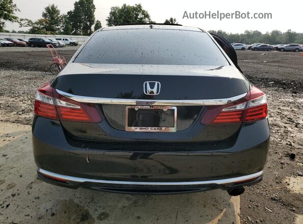 1HGCR2F70HA002521 2017 HONDA ACCORD Черный Вид задней части салона