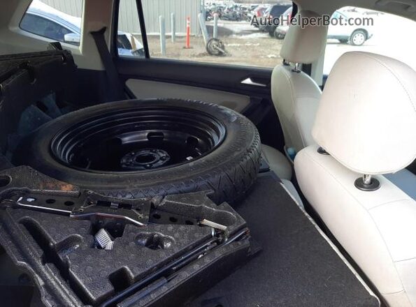 3VV2B7AX3KM011258 2019 VOLKSWAGEN TIGUAN Blue Вид задніх сидінь