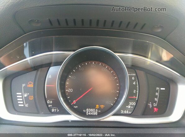 YV126MFL2J2453326 2018 VOLVO S60 Silver Widok tylnych siedzeń