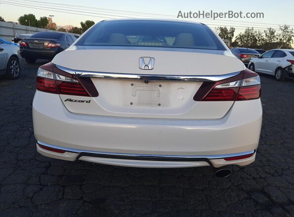 1HGCR2F31HA288991 2017 HONDA ACCORD White Вид ззаду
