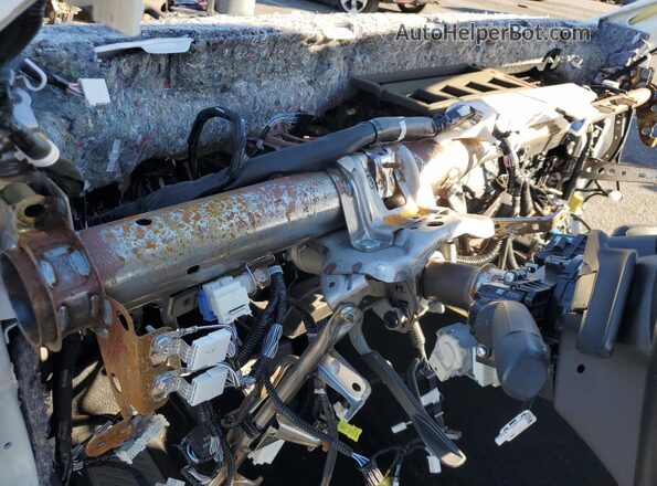 4T1G11AK3LU923972 2020 TOYOTA CAMRY White 