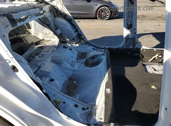 4T1G11AK3LU923972 2020 TOYOTA CAMRY White 