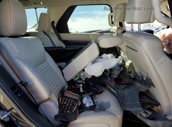 SALRHBBV1HA047377 2017 LAND ROVER DISCOVERY Черный Вид задней части салона