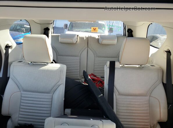 SALRHBBV1HA047377 2017 LAND ROVER DISCOVERY Черный Вид задних сидений