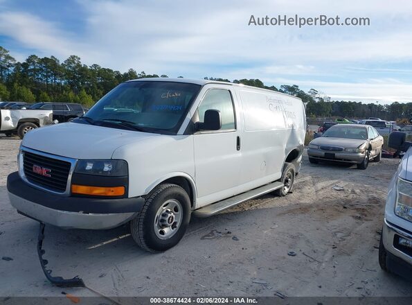 1GTW7AFF3H1908472 2017 GMC SAVANA White Front left