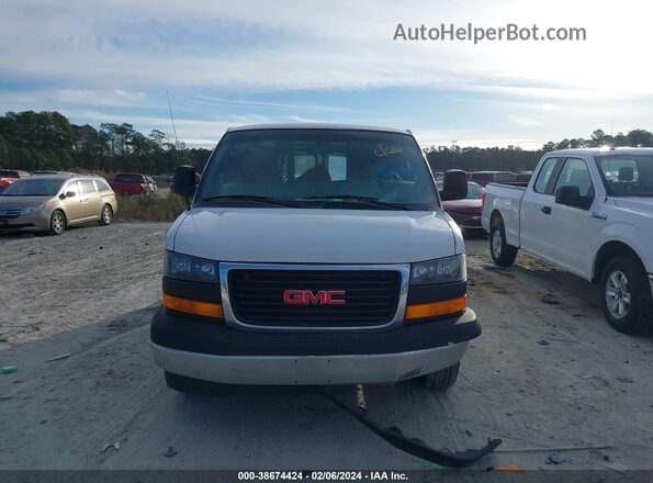 1GTW7AFF3H1908472 2017 GMC SAVANA White Instrument cluster view