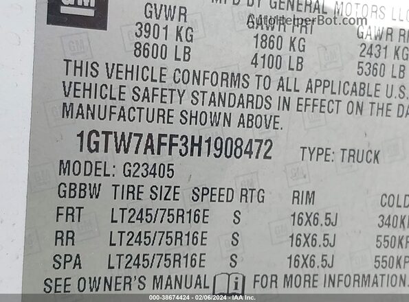 1GTW7AFF3H1908472 2017 GMC SAVANA White Engine compartment view