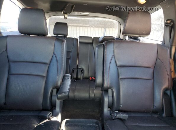 5FNYF6H76NB031011 2022 HONDA PILOT White Widok tylnych siedzeń