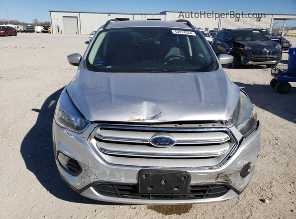 1FMCU0GD2JUA31895 2018 FORD ESCAPE Silver Vista frontal