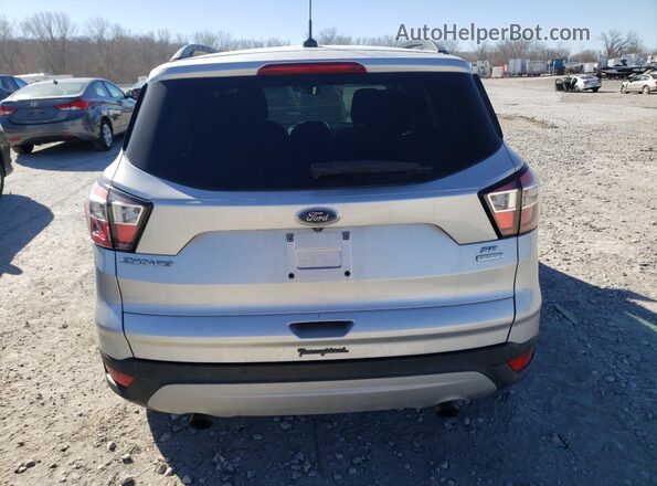 1FMCU0GD2JUA31895 2018 FORD ESCAPE Silver Vista trasera