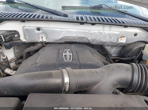 5LMJJ3HT6GEL08555 2016 LINCOLN NAVIGATOR L White Rear view