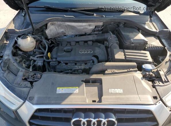 WA1BFCFS4GR010984 2016 AUDI Q3 Black უკანა სალონის ხედი