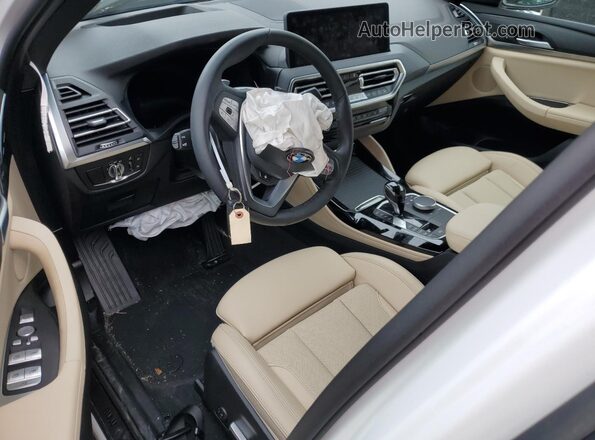 5UX33DT05P9R75444 2023 BMW X4 White Dashboard view