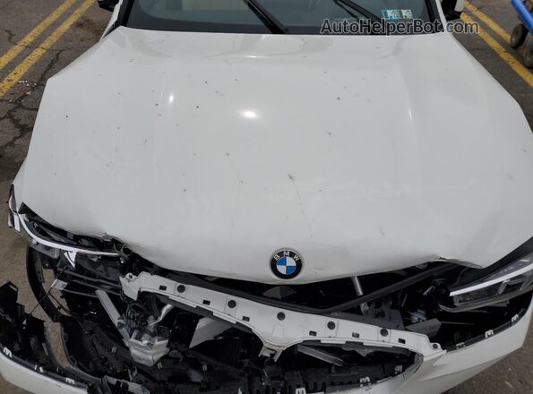 5UX33DT05P9R75444 2023 BMW X4 White Rear interior view