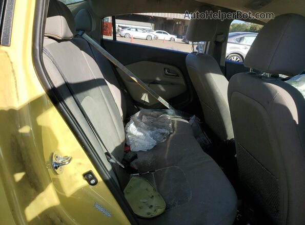 KNADM4A34G6584669 2016 KIA RIO Yellow Вид задніх сидінь