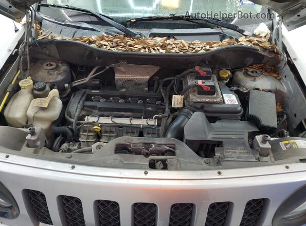 1C4NJPBAXHD116117 2017 JEEP PATRIOT Серебряный 