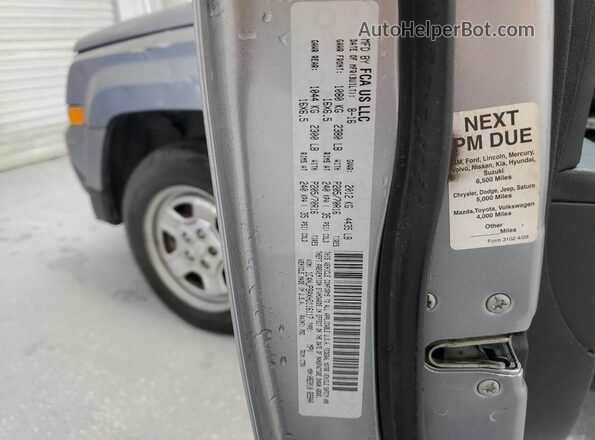 1C4NJPBAXHD116117 2017 JEEP PATRIOT Серебряный 