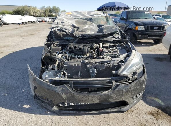 3N1AB7AP0JY225483 2018 NISSAN SENTRA Black Widok z przodu