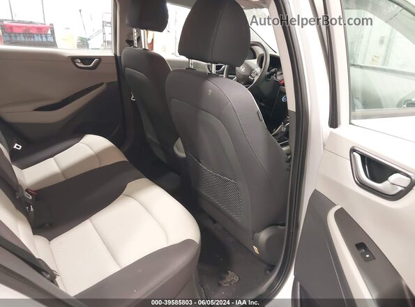 KMHC65LC4HU030780 2017 HYUNDAI IONIQ HYBRID Серебряный Вид наклейки с VIN-кодом
