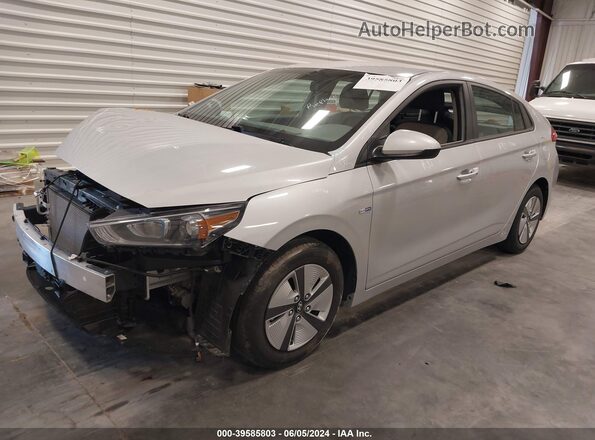 KMHC65LC4HU030780 2017 HYUNDAI IONIQ HYBRID Серебряный Передняя левая четверть