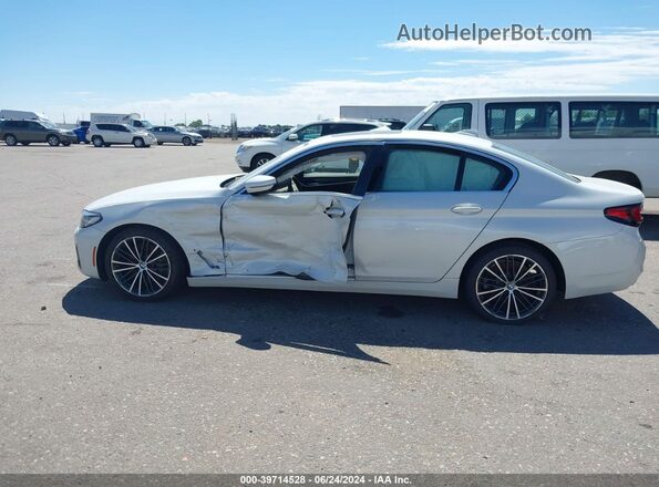WBA13BJ00MCG44284 2021 BMW 5 SERIES White Widok wnętrza 360 stopni