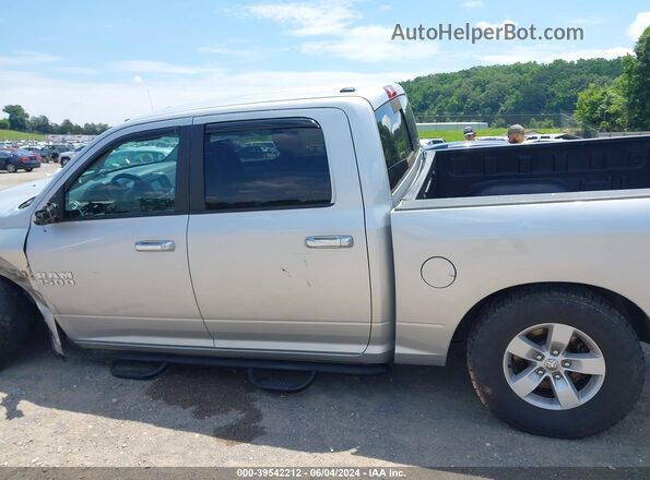 1C6RR7LTXJS202630 2018 RAM 1500 Silver Панорамний вид салону 360°
