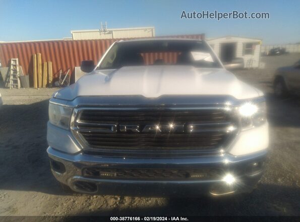1C6SRFBT2MN734633 2021 RAM 1500 Белый Вид щитка приборов