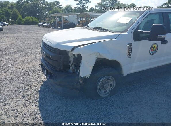 1FT7W2B62HED11566 2017 FORD F-250 White Դիմացի տեսք