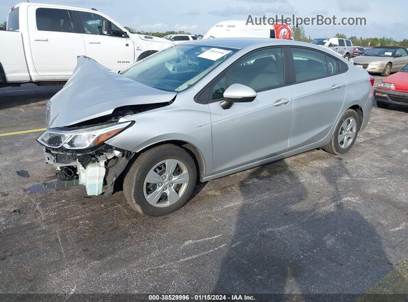 1G1BC5SM3J7211224 2018 CHEVROLET CRUZE Серебряный Передняя левая четверть