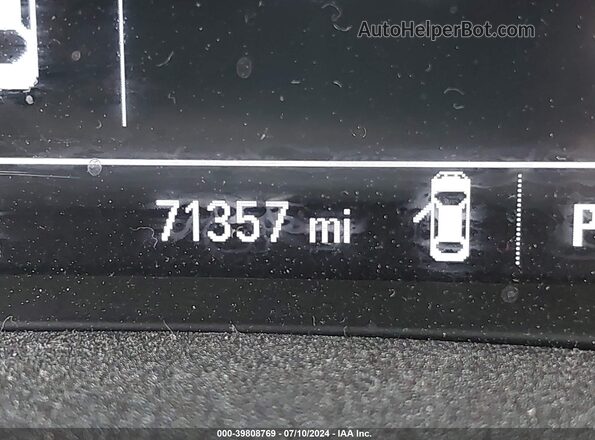 1G1ZB5ST1JF290228 2018 CHEVROLET MALIBU White Widok tylnych siedzeń