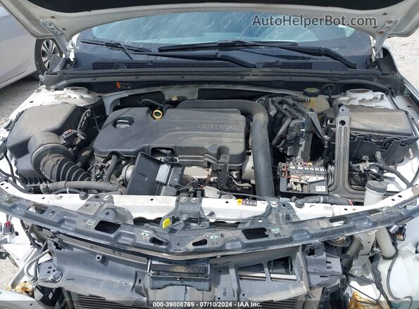 1G1ZB5ST1JF290228 2018 CHEVROLET MALIBU White Widok z tyłu