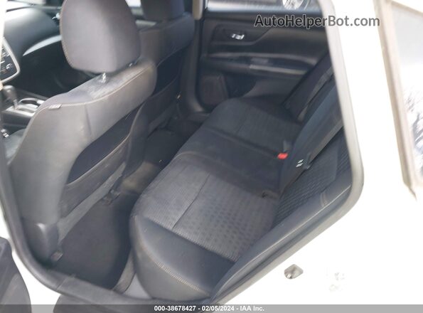 1N4AL3AP4HN311072 2017 NISSAN ALTIMA White Widok naklejki z numerem VIN