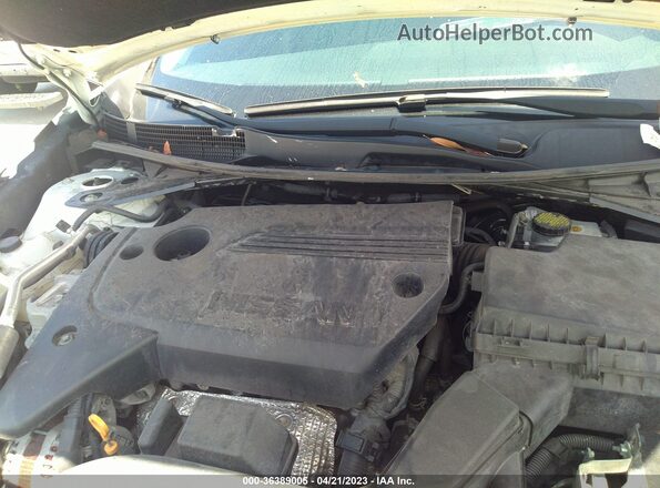 1N4AL3AP6JC197724 2018 NISSAN ALTIMA White Rear view
