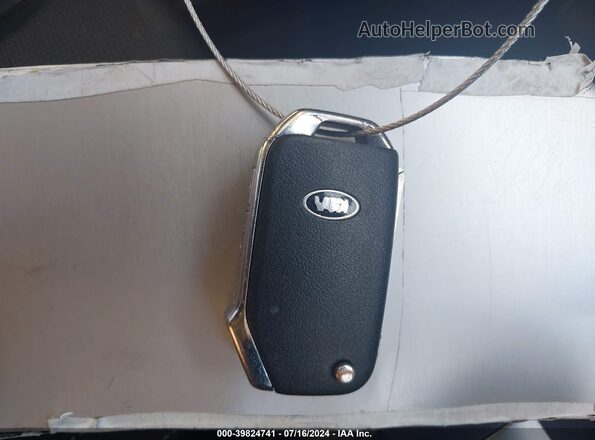 3KPF24AD6LE245717 2020 KIA FORTE White Dashboard view