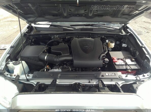 3TMCZ5AN2JM126238 2018 TOYOTA TACOMA Silver Հետևի տեսք