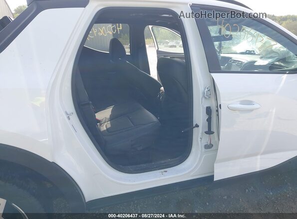 5NTJEDAF0PH068491 2023 HYUNDAI SANTA CRUZ White Widok wnętrza z tyłu