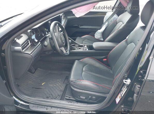 5XXG44J8XRG255197 2024 KIA K5 Black Front interior view