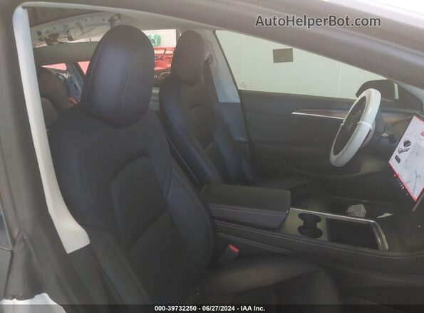 5YJ3E1EB1NF360367 2022 TESLA MODEL 3 White Widok wnętrza z przodu