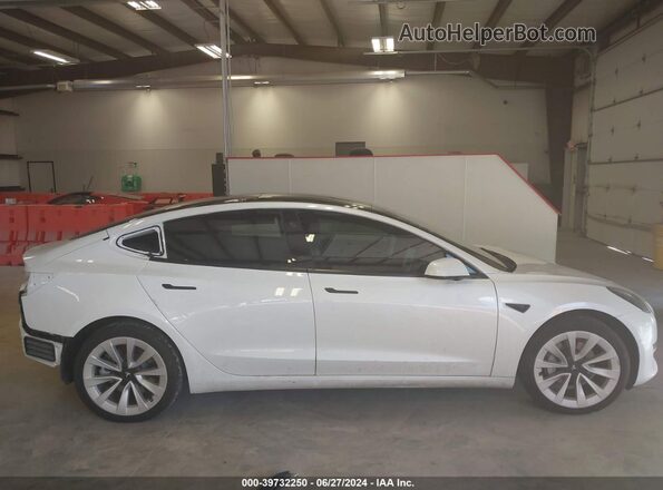 5YJ3E1EB1NF360367 2022 TESLA MODEL 3 White Widok wnętrza 360 stopni