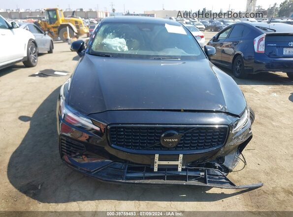7JRH60FH9RG308062 2024 VOLVO S60 RECHARGE PLUG-IN HYBRID Черный Вид щитка приборов