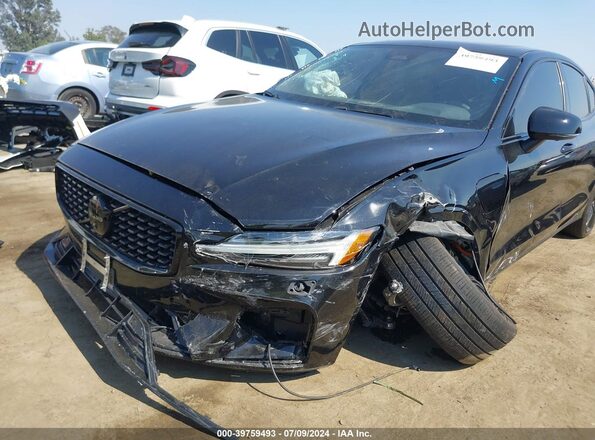 7JRH60FH9RG308062 2024 VOLVO S60 RECHARGE PLUG-IN HYBRID Черный Вид спереди
