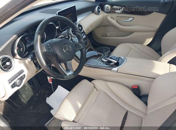 WDDWF4JB2JR312629 2018 MERCEDES-BENZ C White წინა სალონის ხედი