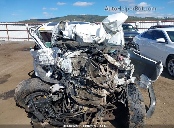 3TMCZ5AN5HM104115 2017 TOYOTA TACOMA Белый Вид панели приборов